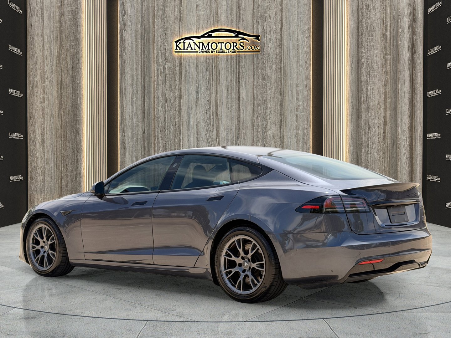 Used 2022 Tesla Model S Plaid AWD/4WD image 8