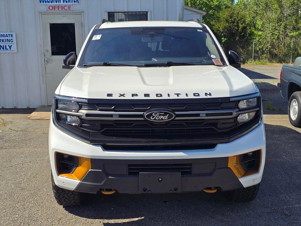 Used 2025 Ford Expedition Tremor image 7