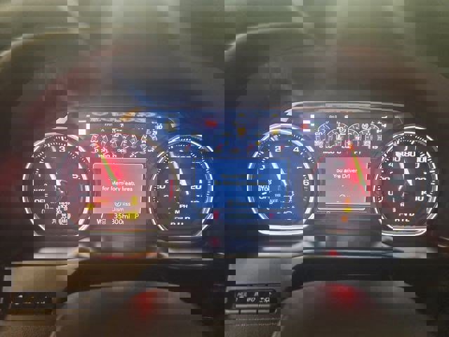 Used 2021 Chevrolet Silverado 1500 High Country w/ Technology Package image 16