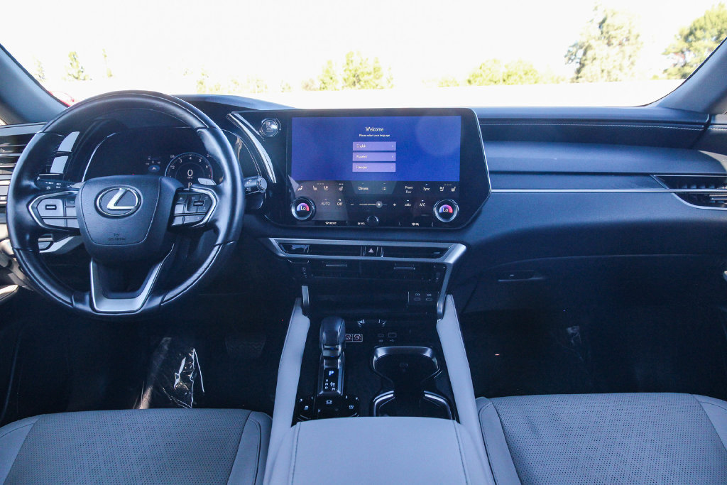 Used 2024 Lexus RX 350 Premium Plus w/ Cold Area Package FWD image 13