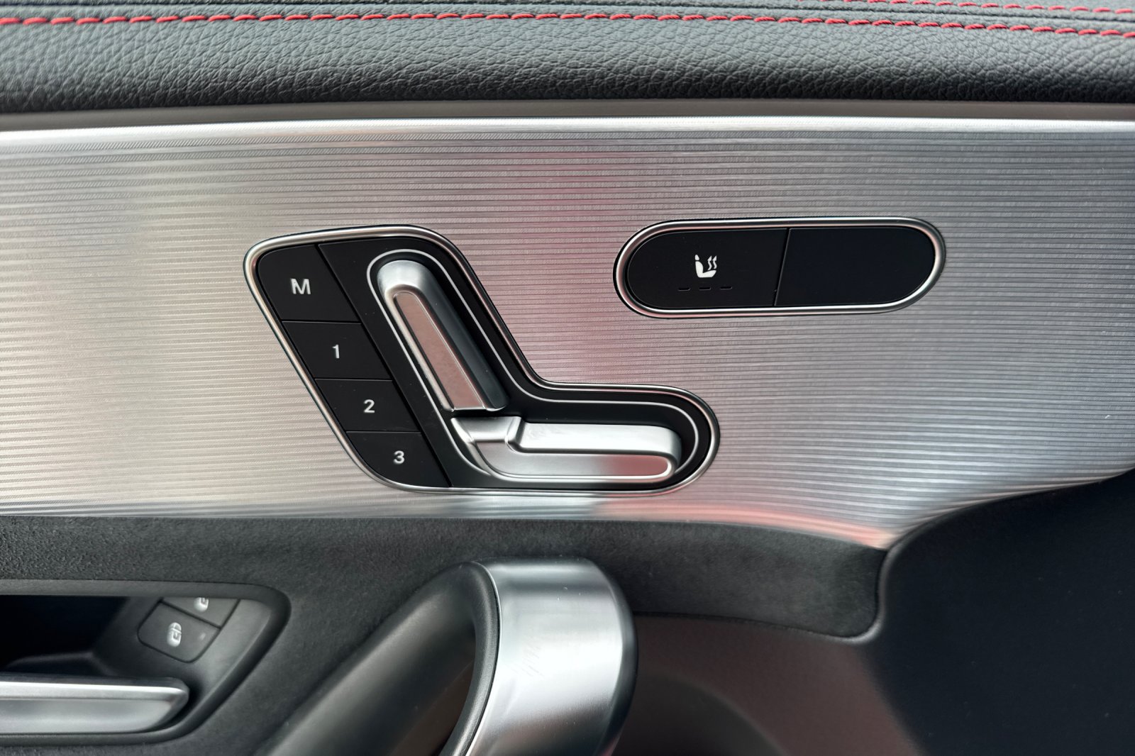 Used 2022 Mercedes-Benz CLA 250 image 13