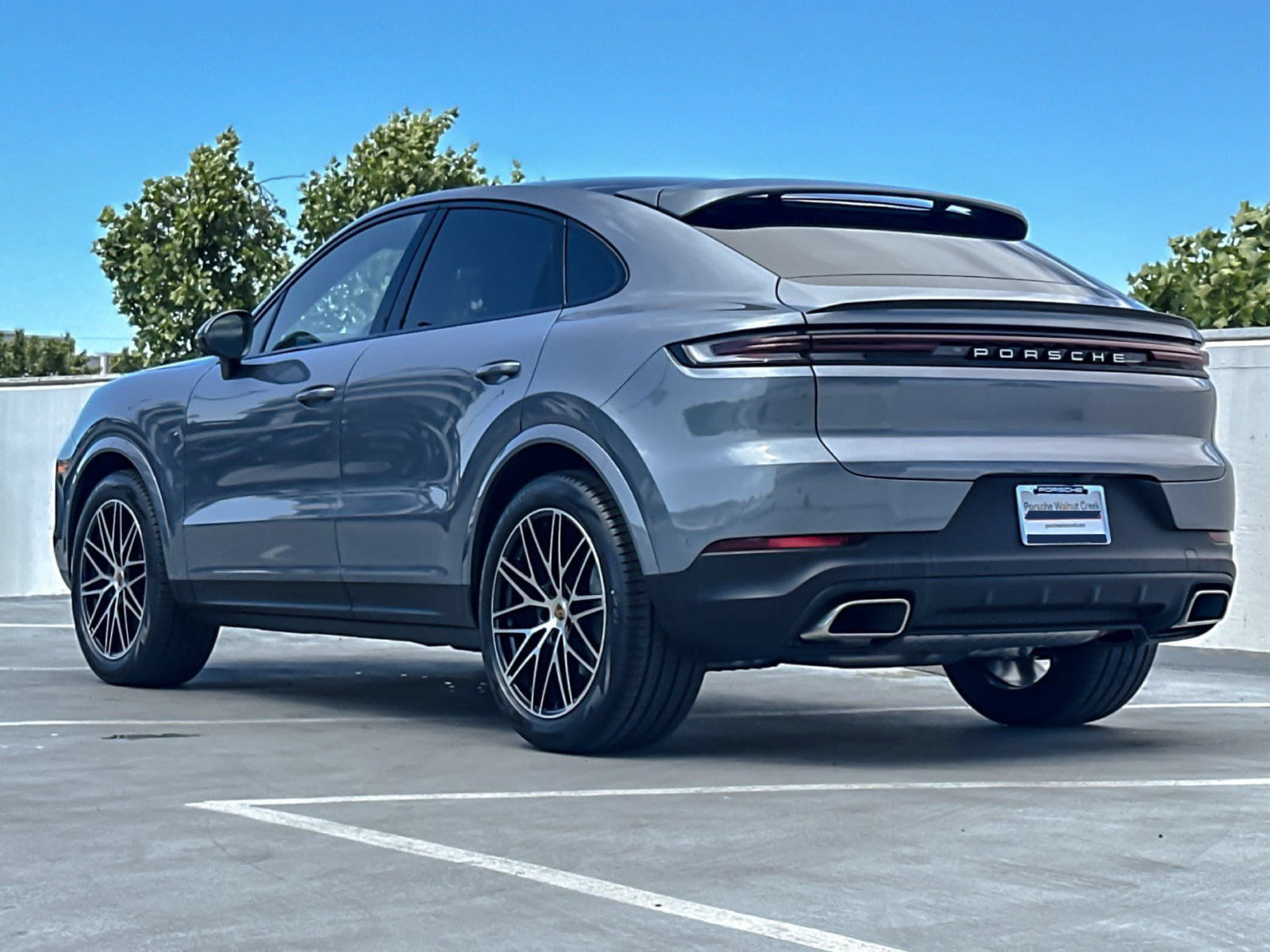 New 2026 Porsche Cayenne Coupe AWD/4WD image 3