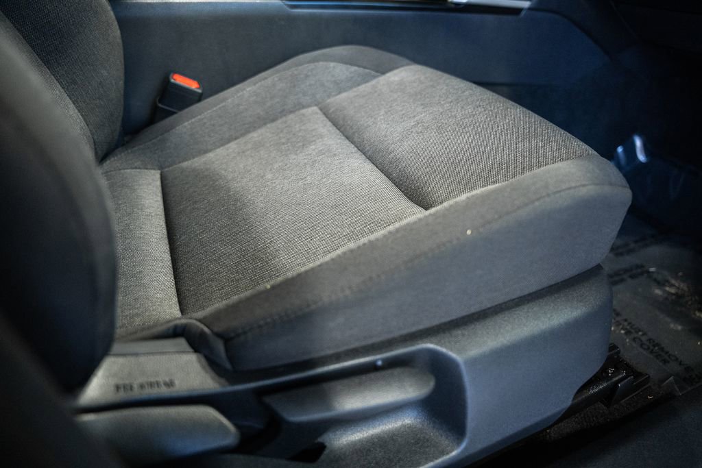 Used 2025 Toyota Camry LE image 32