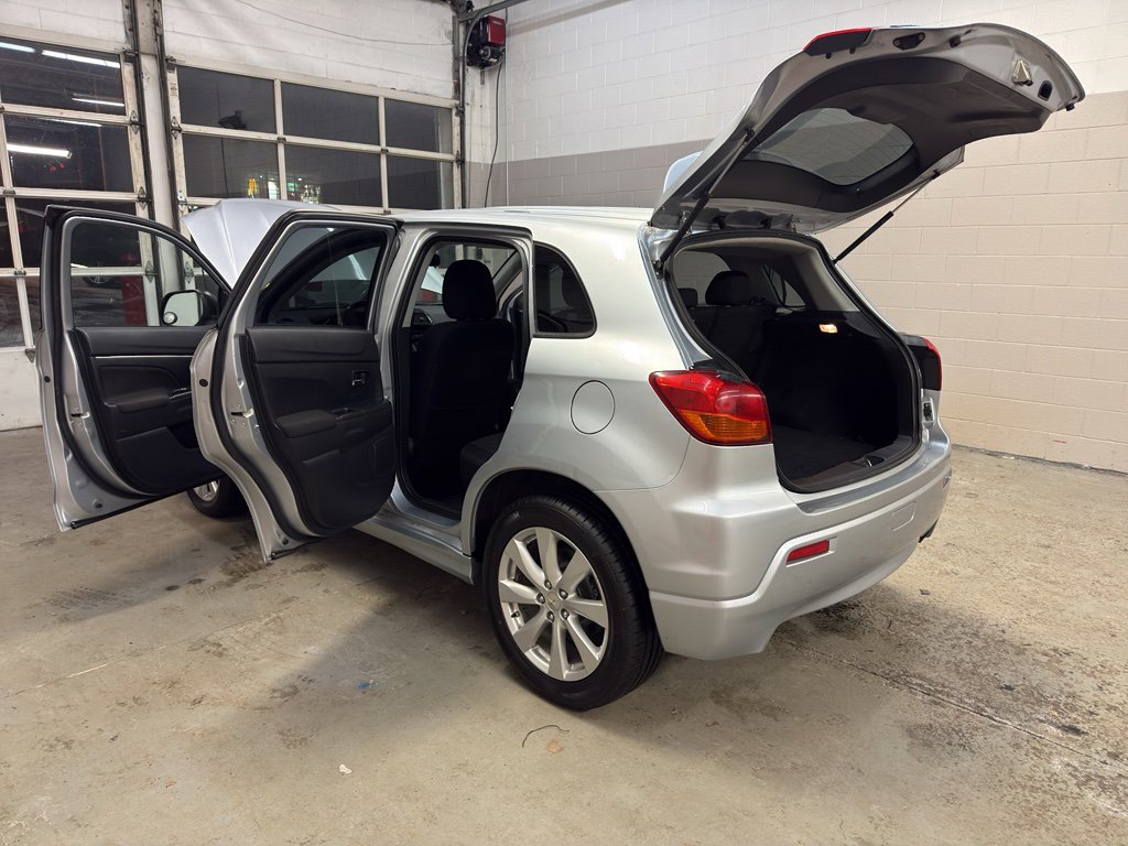 Used 2012 Mitsubishi Outlander Sport SE image 11