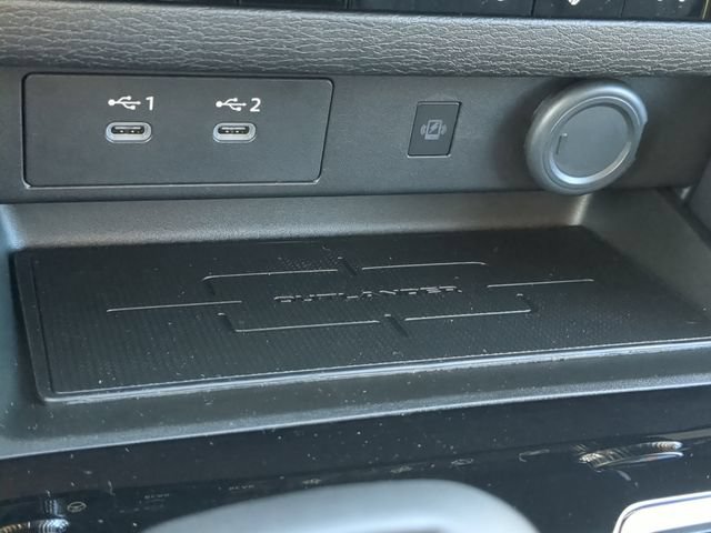 New 2026 Mitsubishi Outlander SEL FWD image 28