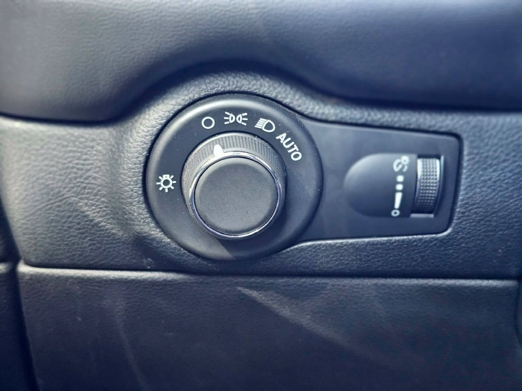 Certified 2025 Dodge Durango GT RWD image 27