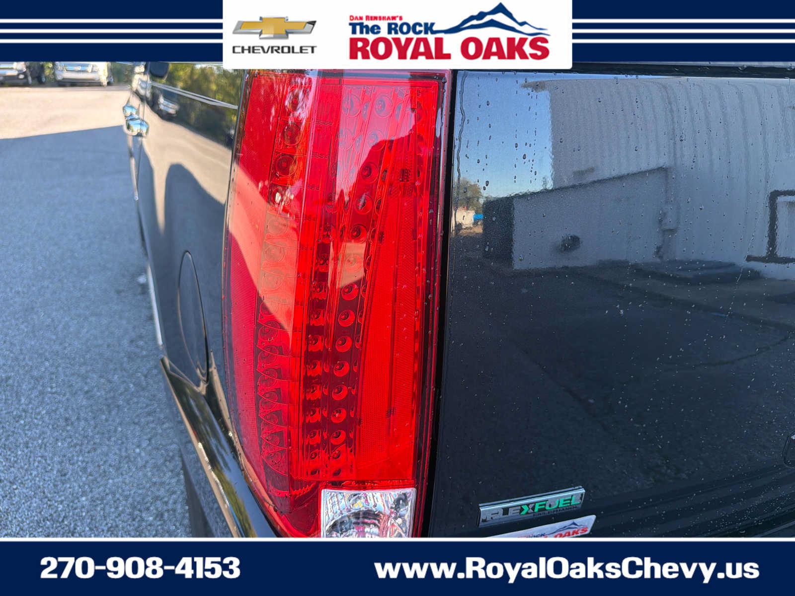 Used 2012 Cadillac Escalade Luxury AWD/4WD image 21