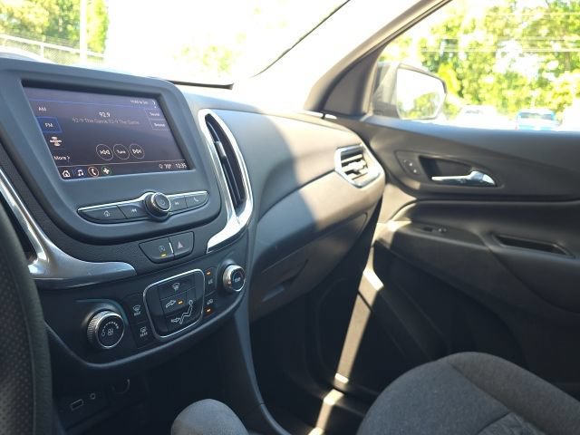 Used 2024 Chevrolet Equinox LT FWD image 19