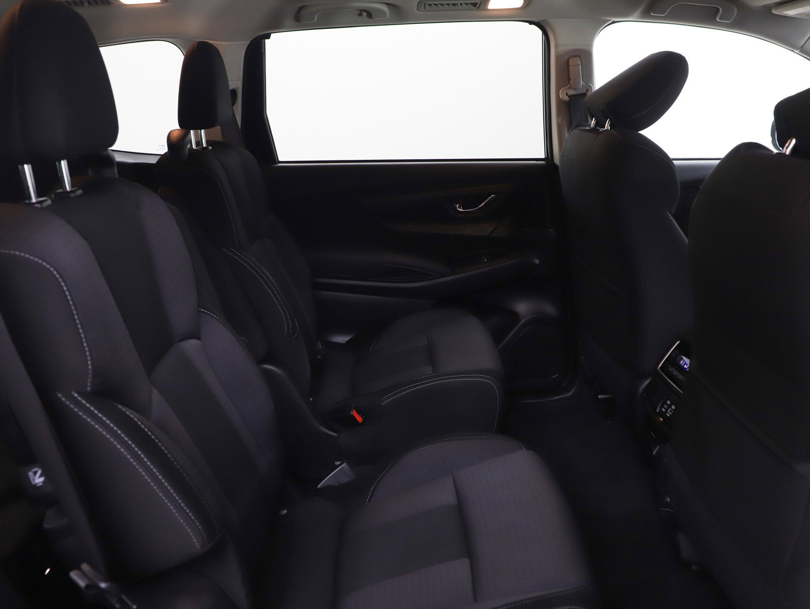 Used 2024 Subaru Ascent Premium w/ Convenience Package image 12