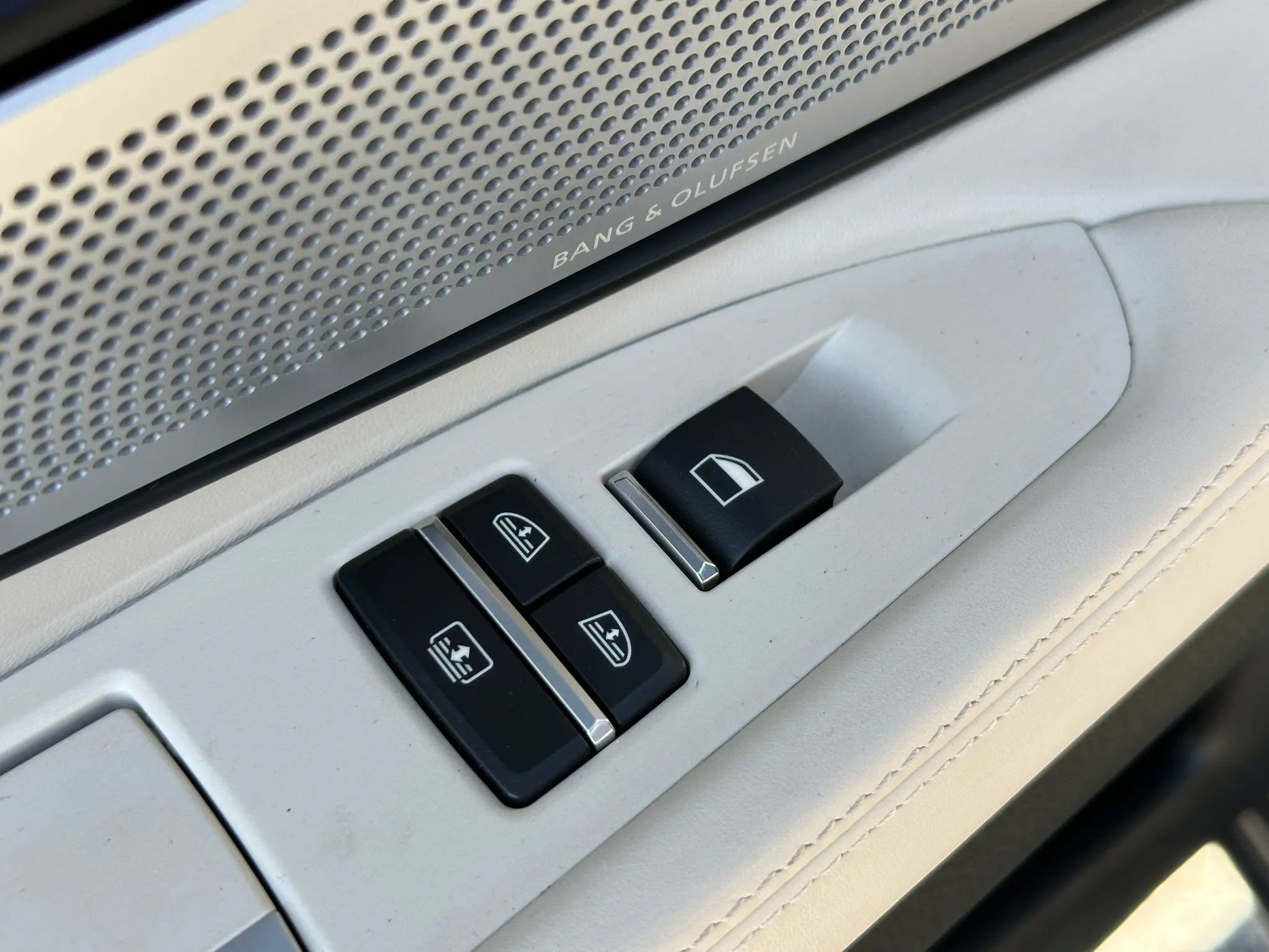 Used 2013 BMW 740i RWD image 62