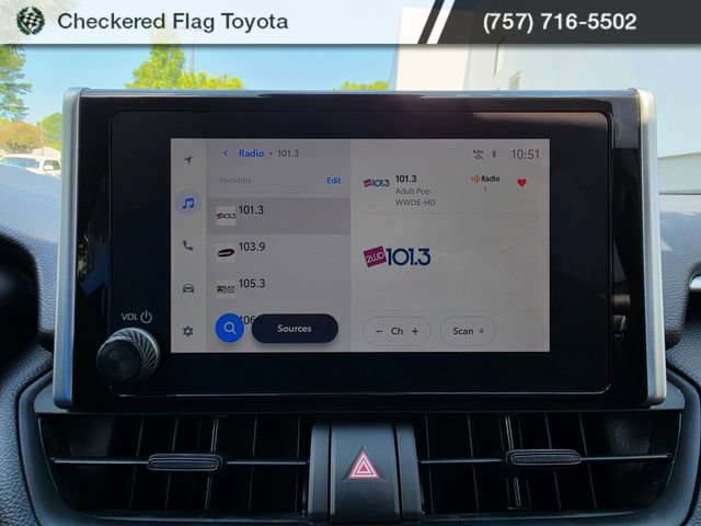 Used 2025 Toyota RAV4 XLE AWD/4WD image 18