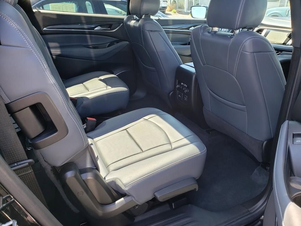 Used 2023 Buick Enclave Essence w/ Experience Buick Package image 34