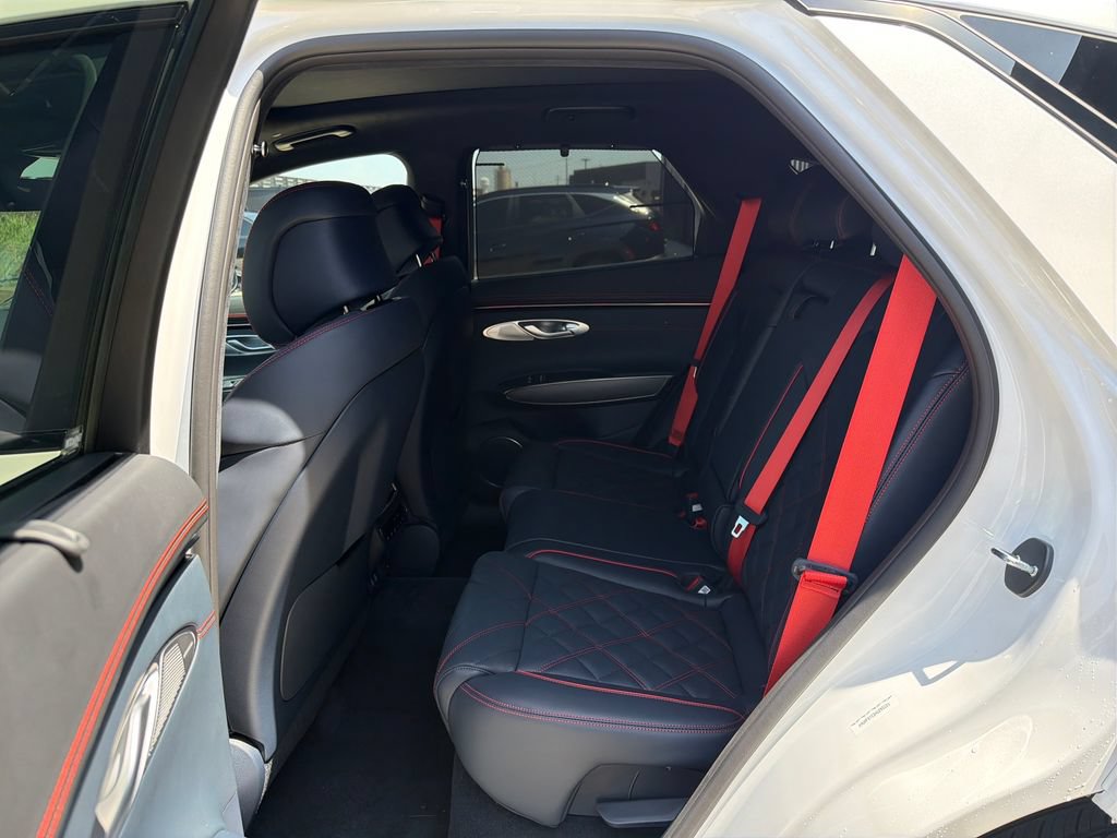 New 2027 Genesis GV70 2.5T Sport Prestige AWD/4WD image 15