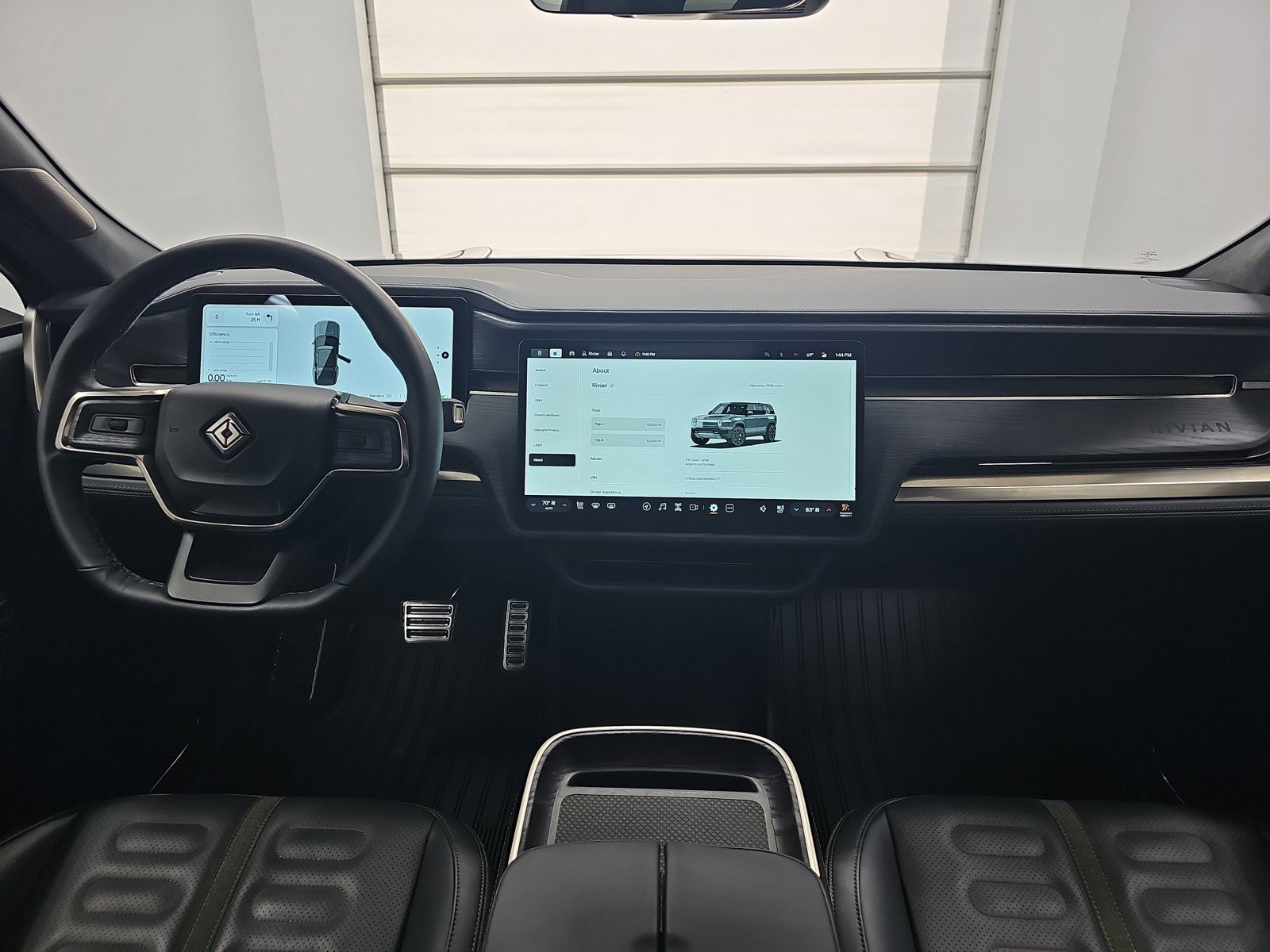 Used 2024 Rivian R1S Adventure image 27