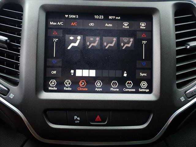 Used 2019 Jeep Cherokee Trailhawk w/ Comfort/Convenience Group AWD/4WD image 19