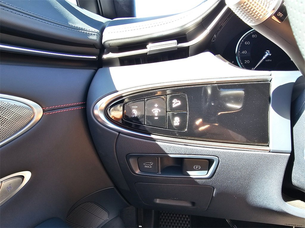 Used 2025 Genesis GV70 3.5T Sport w/ Sport Prestige Package image 33