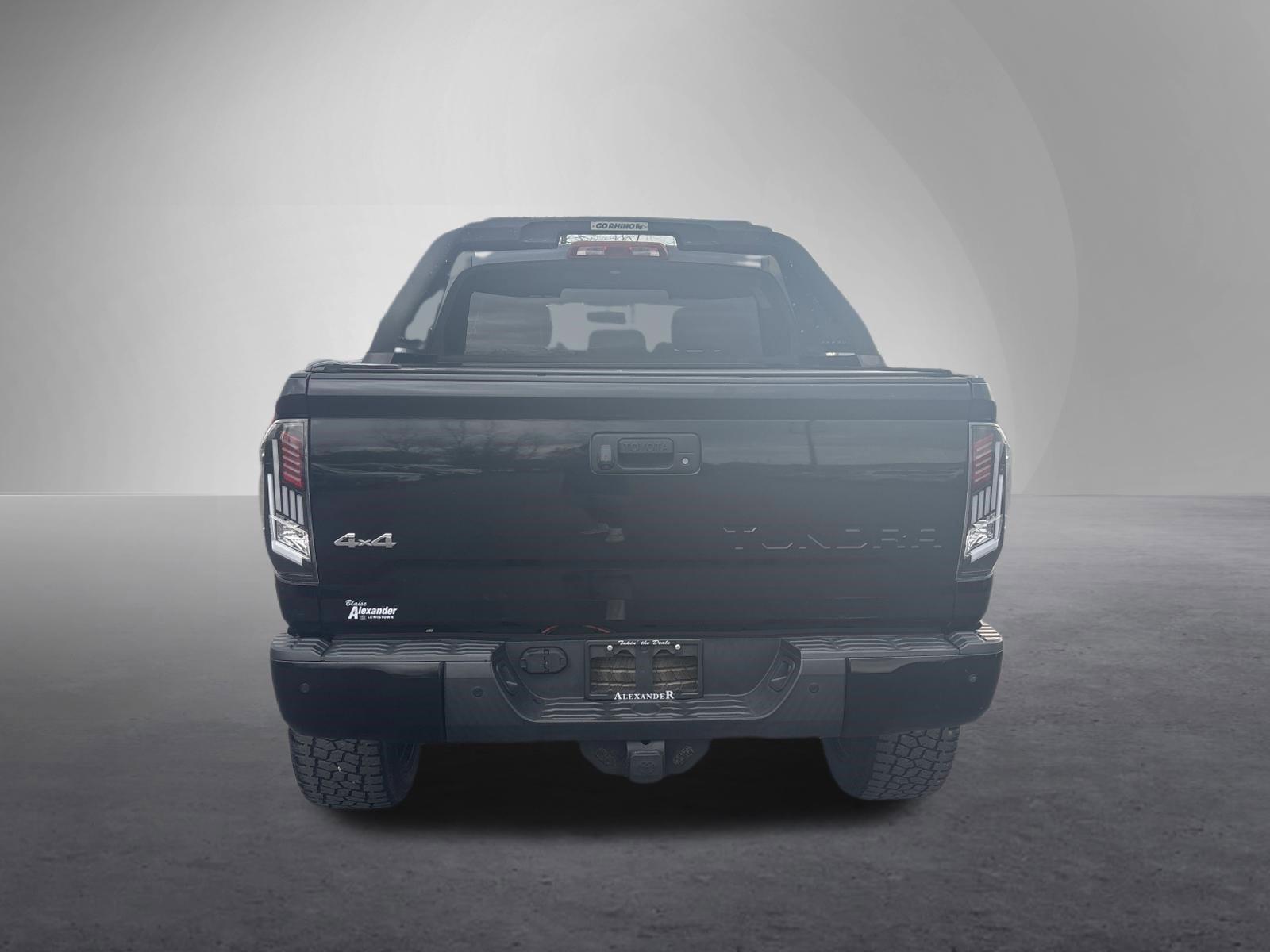 Used 2015 Toyota Tundra Limited AWD/4WD video 4