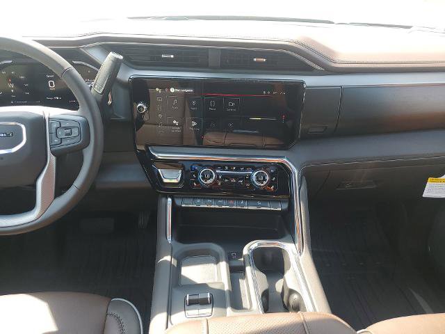 New 2026 GMC Sierra 3500 Denali w/ Denali Reserve Package image 10