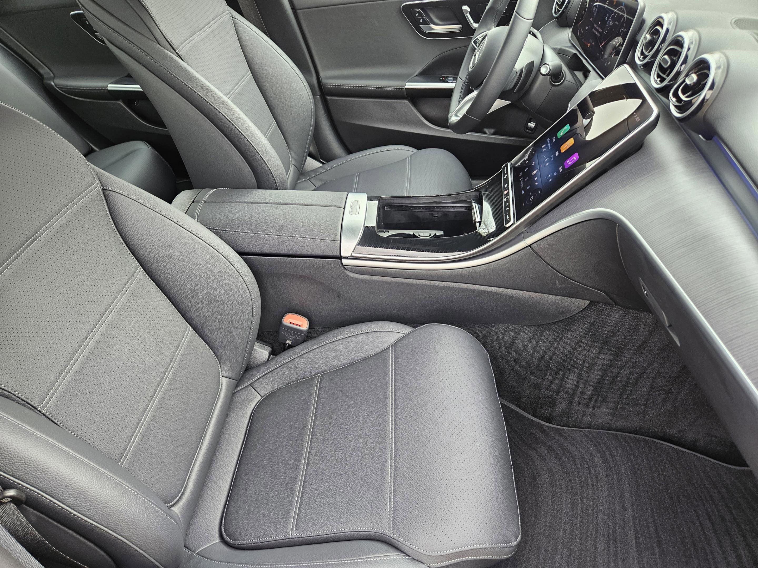 Certified 2026 Mercedes-Benz C 300 Sedan image 6