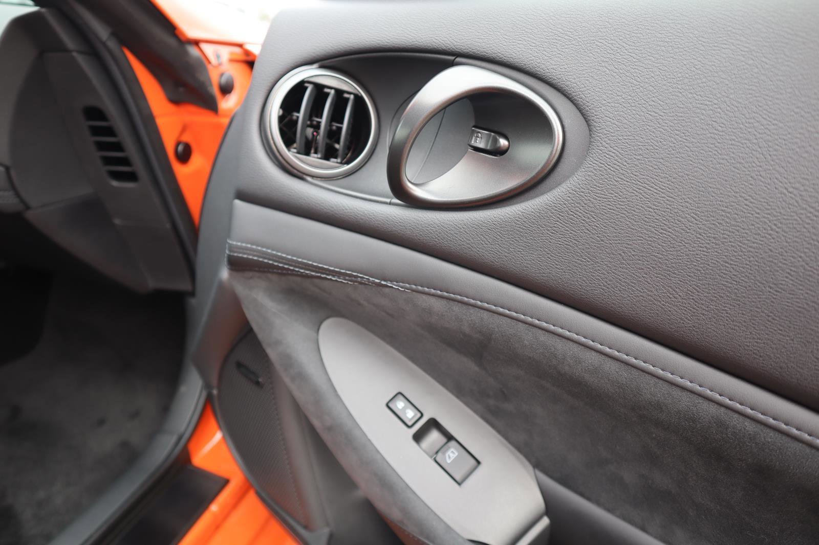 Used 2024 Nissan Z Performance w/ Heritage Edition image 33