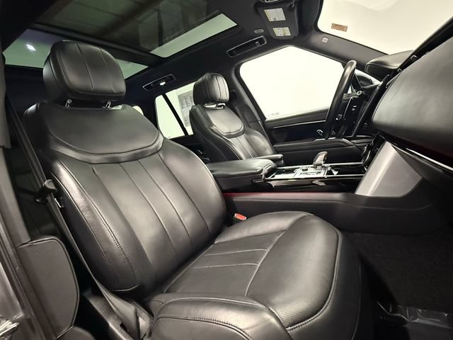 Used 2023 Land Rover Range Rover SE AWD/4WD image 21