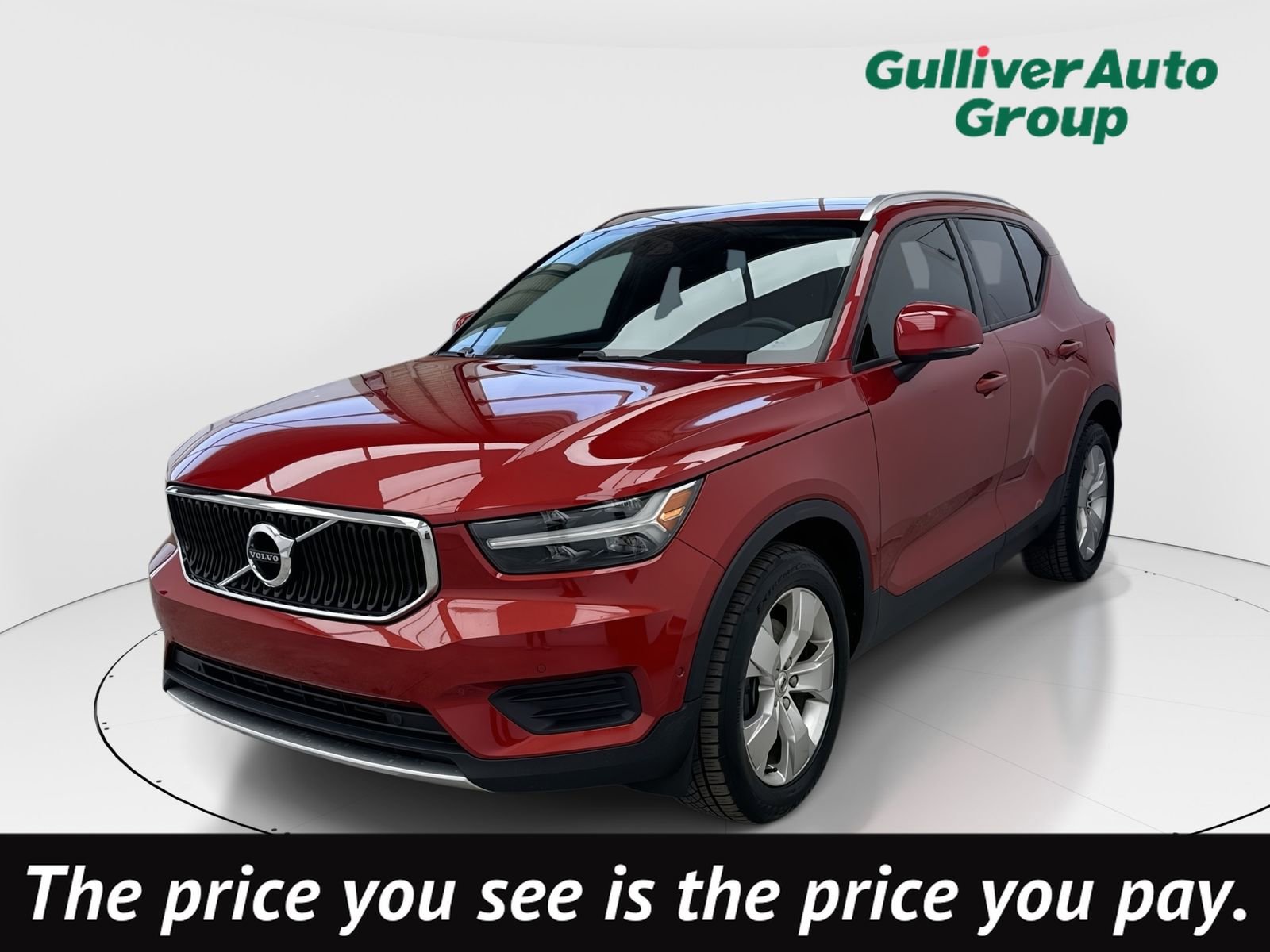 Used 2019 Volvo XC40 T5 Momentum image 1
