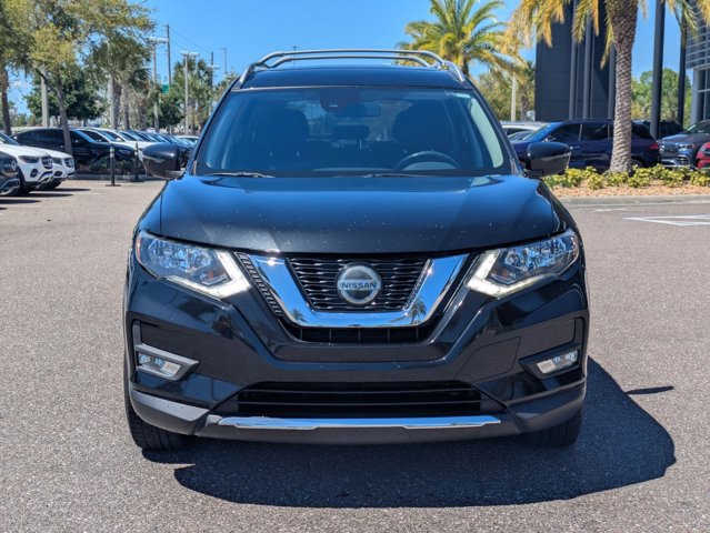Used 2019 Nissan Rogue SV w/ Premium Package image 2