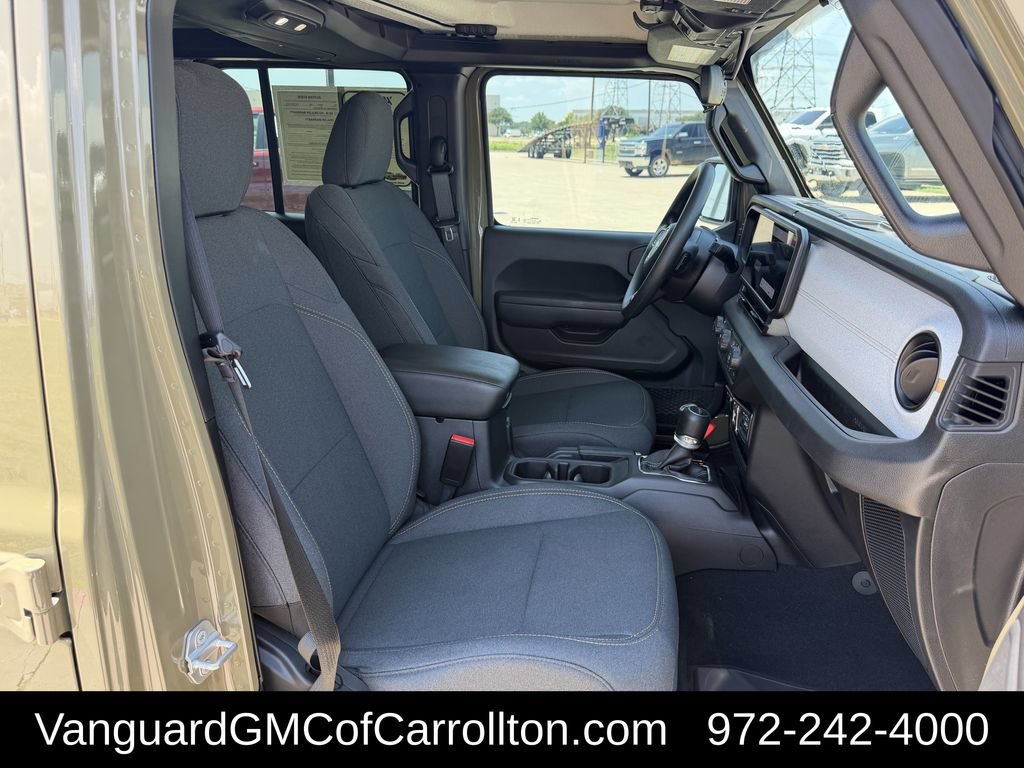 Used 2026 Jeep Gladiator Sport AWD/4WD image 32