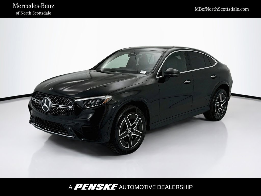 Used 2024 Mercedes-Benz GLC 300 4MATIC image 1