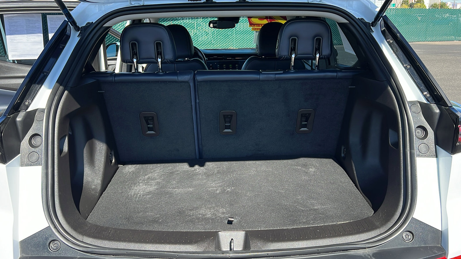 Certified 2023 Chevrolet Bolt EUV LT w/ Convenience Package image 11