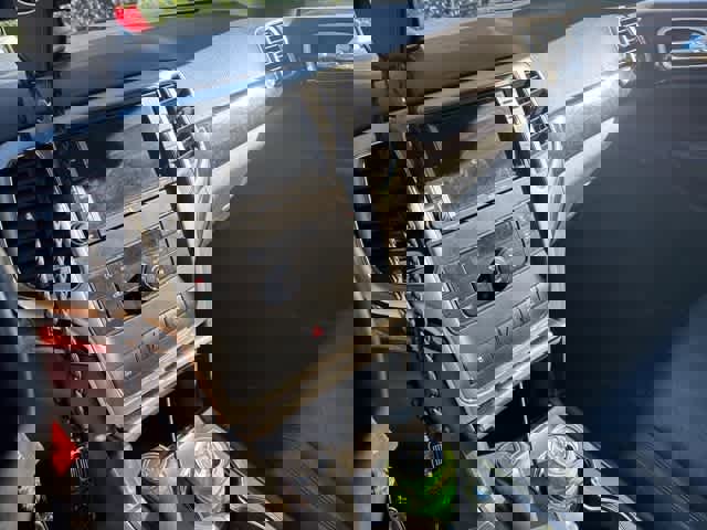 Used 2012 Jeep Grand Cherokee Laredo image 1