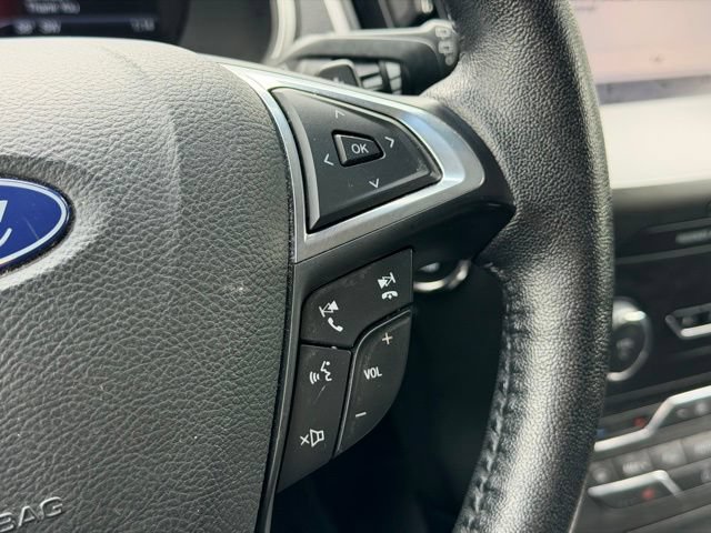 Used 2019 Ford Edge SEL w/ Equipment Group 201A AWD/4WD image 12