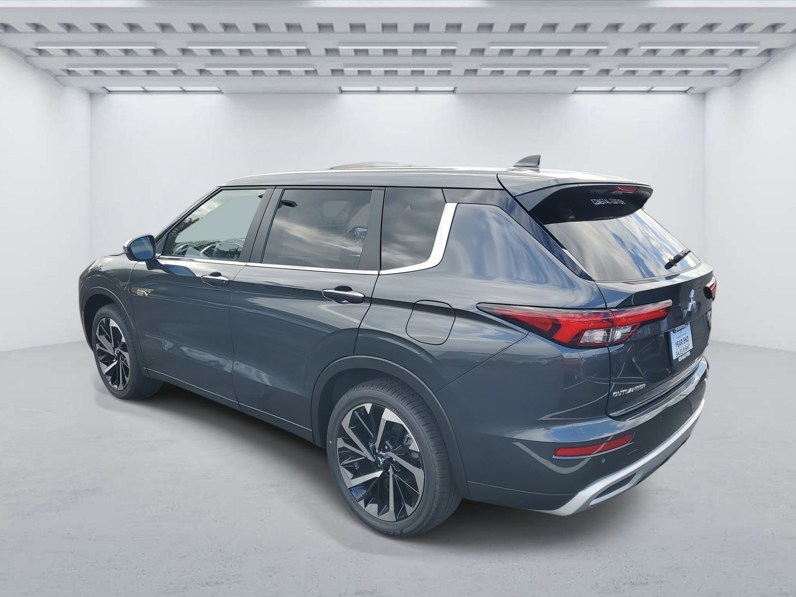 New 2025 Mitsubishi Outlander SE AWD/4WD image 3