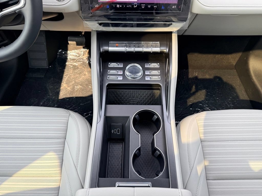 New 2026 Lincoln Nautilus Reserve AWD/4WD image 15