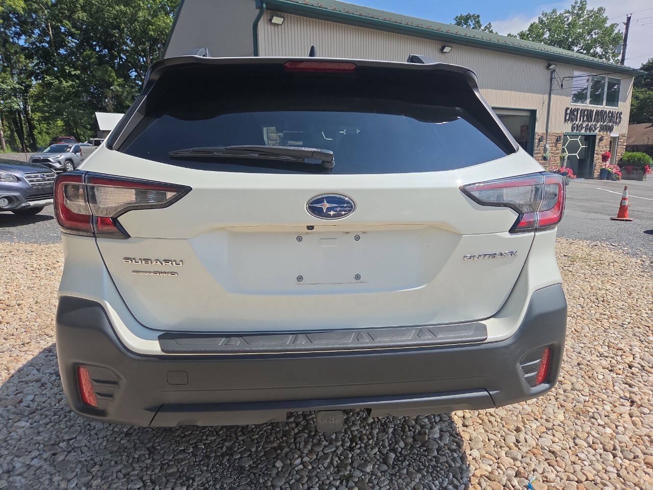 Used 2021 Subaru Outback Premium AWD/4WD image 5