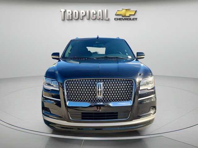 Used 2024 Lincoln Navigator Premiere AWD/4WD image 8