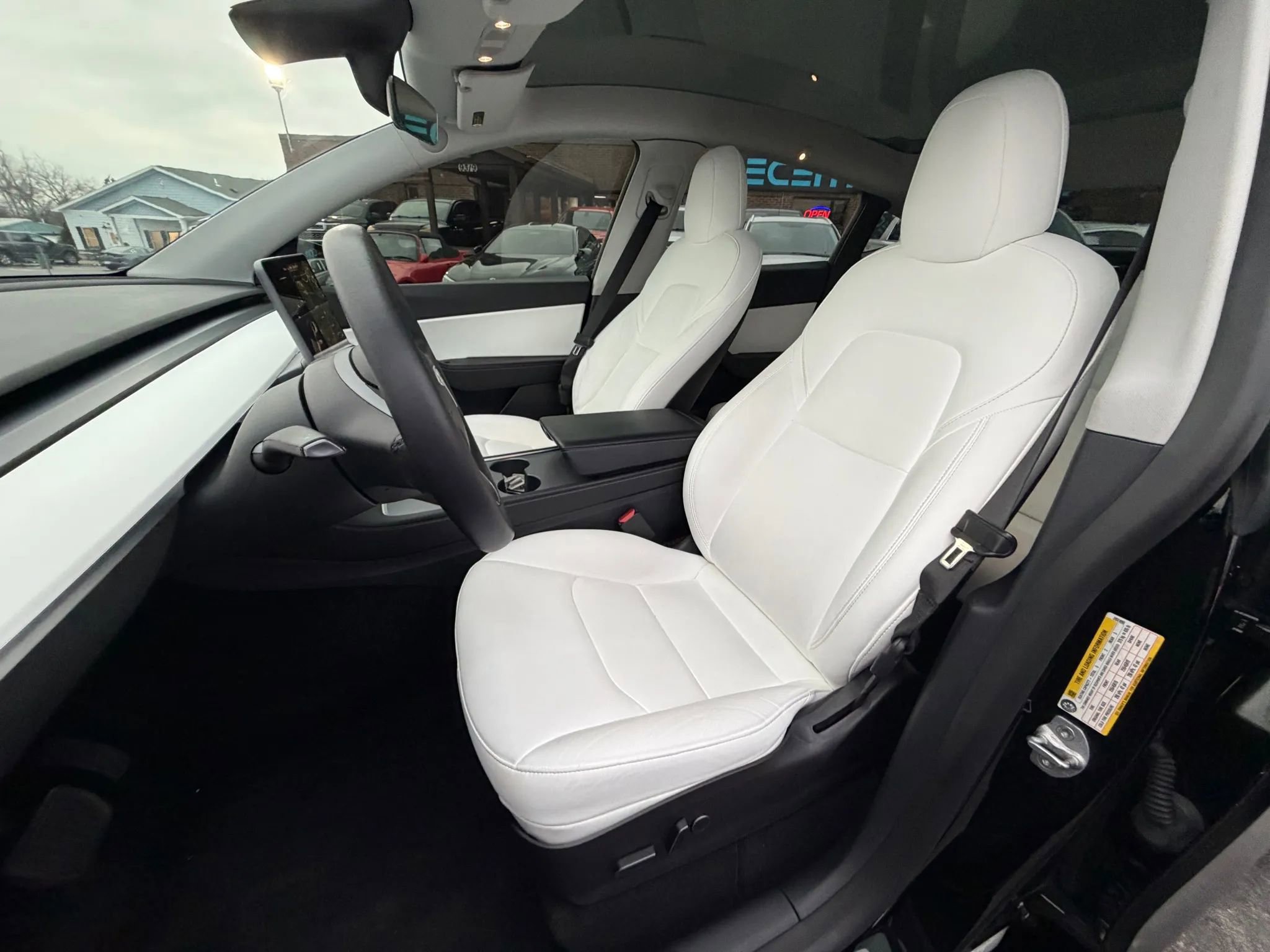 Used 2021 Tesla Model Y Long Range image 11