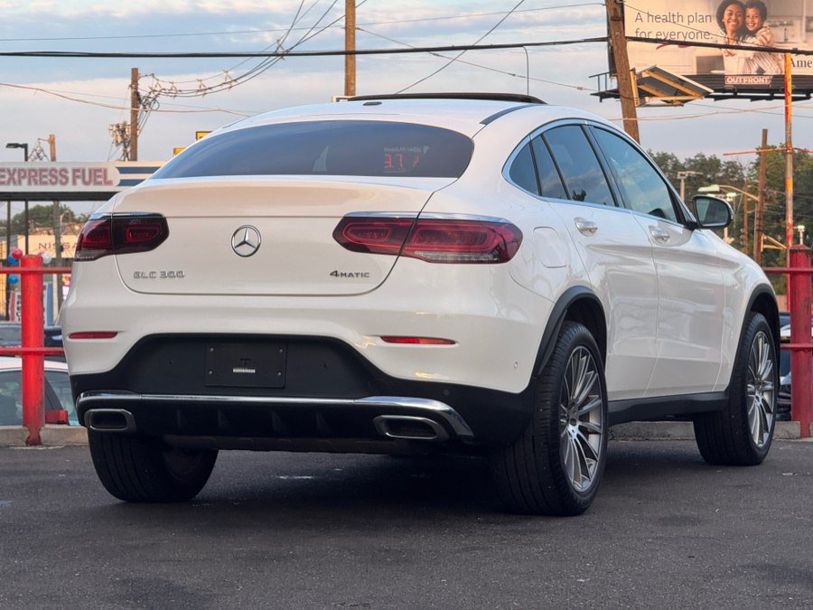 Used 2021 Mercedes-Benz GLC 300 4MATIC Coupe image 5