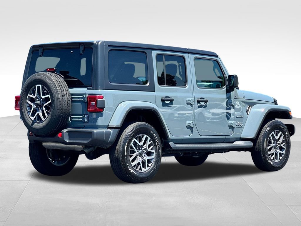 Used 2024 Jeep Wrangler Unlimited Sahara AWD/4WD image 7