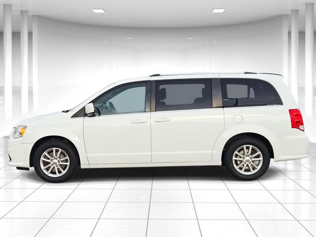 Used 2018 Dodge Grand Caravan SXT FWD image 2