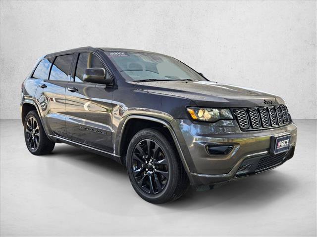 Used 2020 Jeep Grand Cherokee Altitude RWD image 3