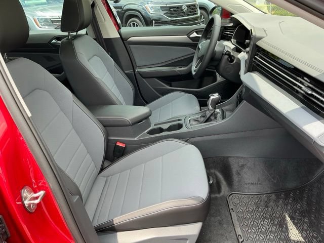 New 2026 Volkswagen Jetta SE FWD image 17
