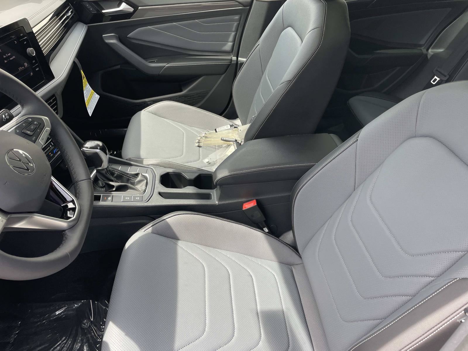 New 2026 Volkswagen Jetta SEL FWD image 22