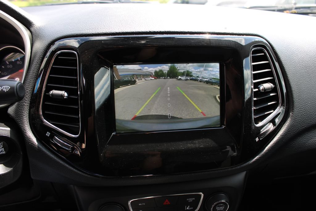 Used 2021 Jeep Compass Latitude w/ Sun and Sound Group AWD/4WD image 21