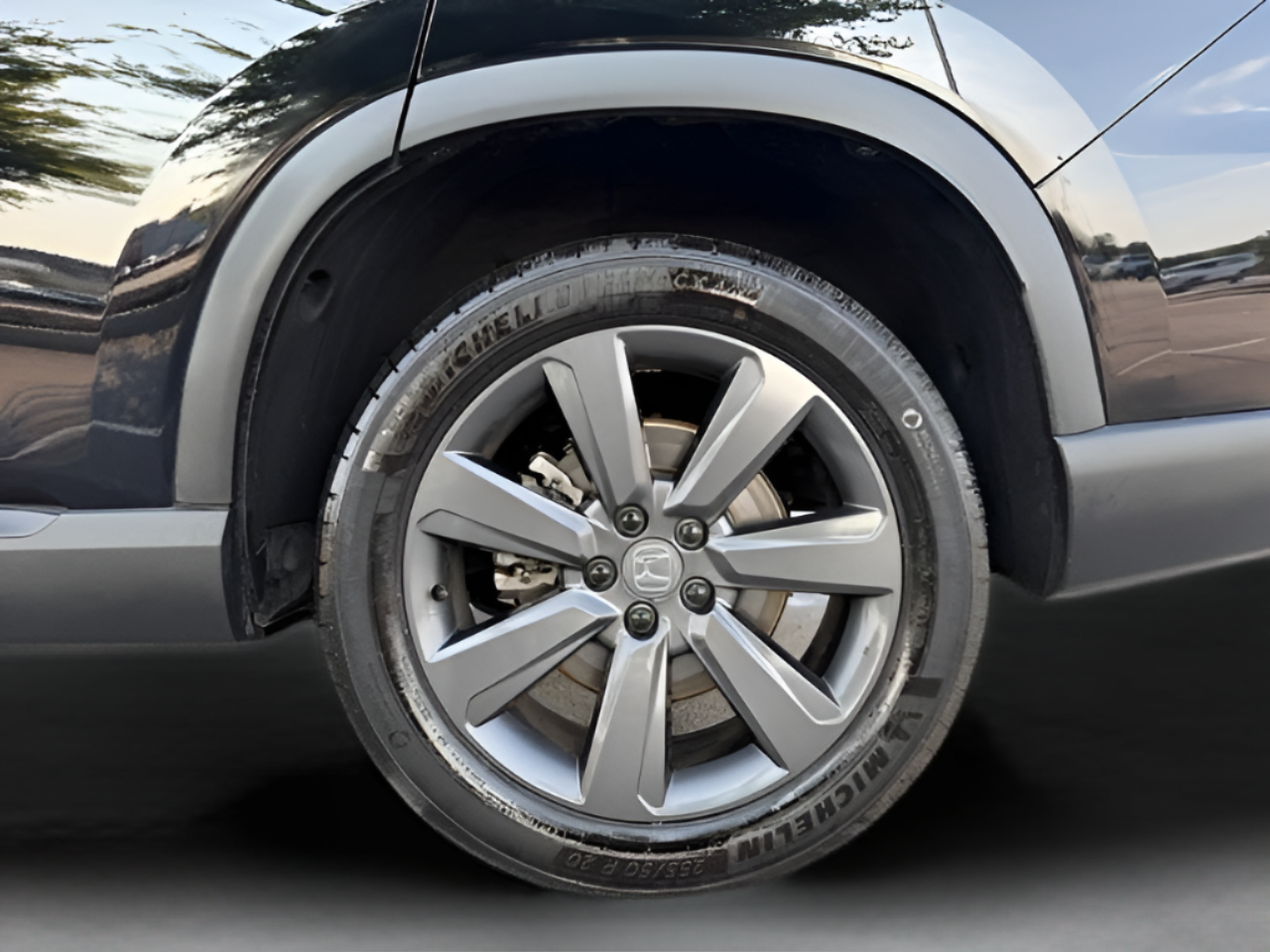 Certified 2025 Honda Pilot Sport image 34