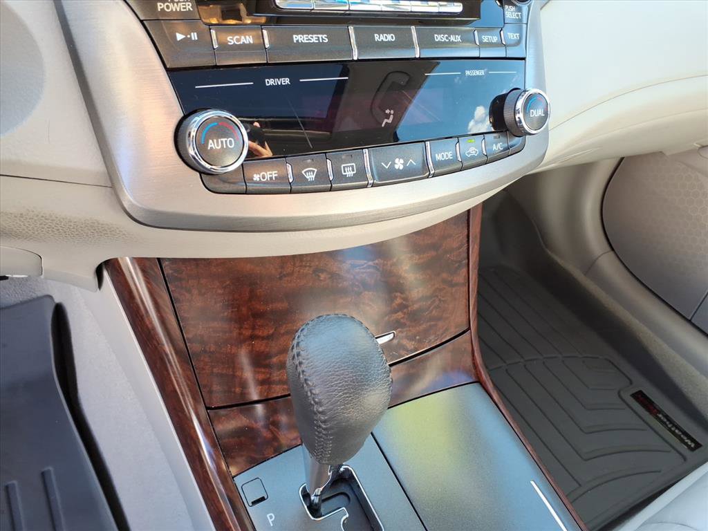 Used 2012 Toyota Avalon FWD image 33
