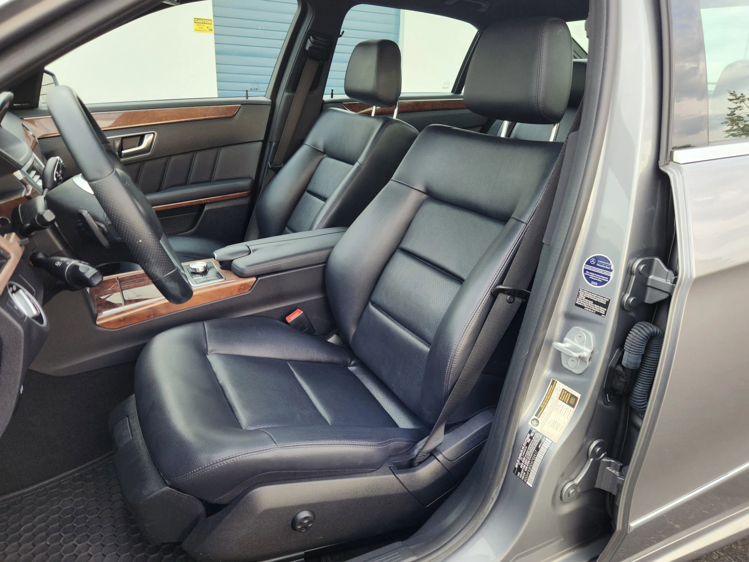 Used 2013 Mercedes-Benz E 350 4MATIC Sedan image 8