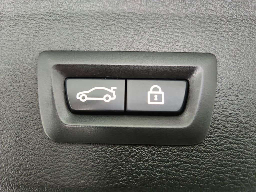 Used 2017 BMW X1 xDrive28i image 38