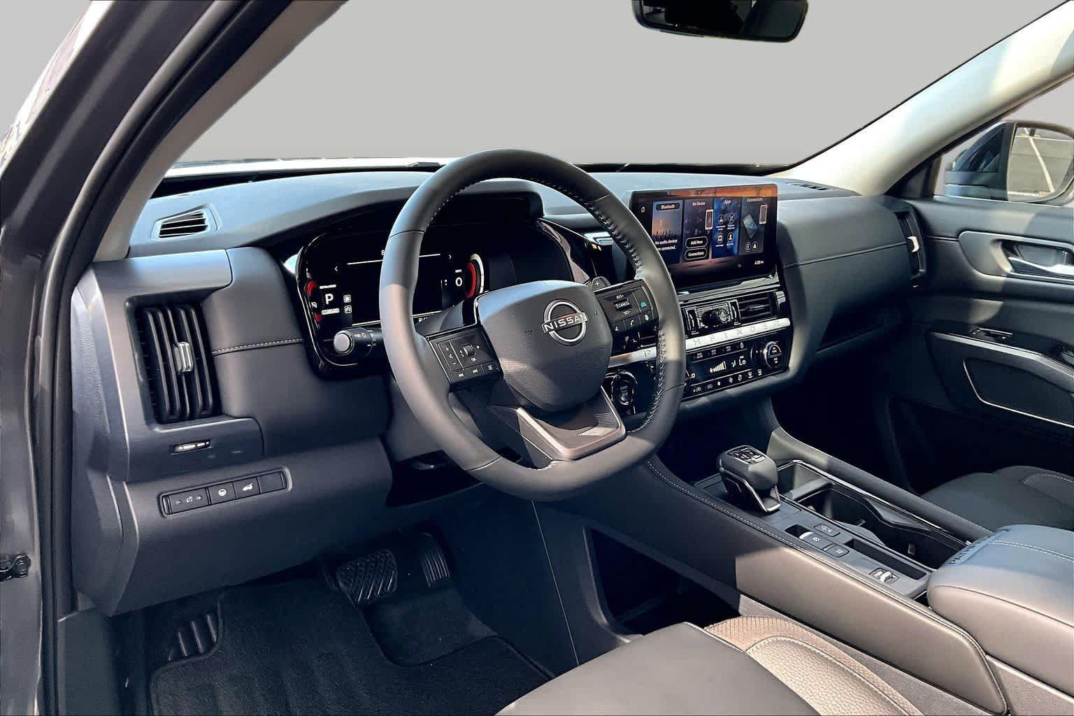 New 2026 Nissan Pathfinder SL FWD image 8