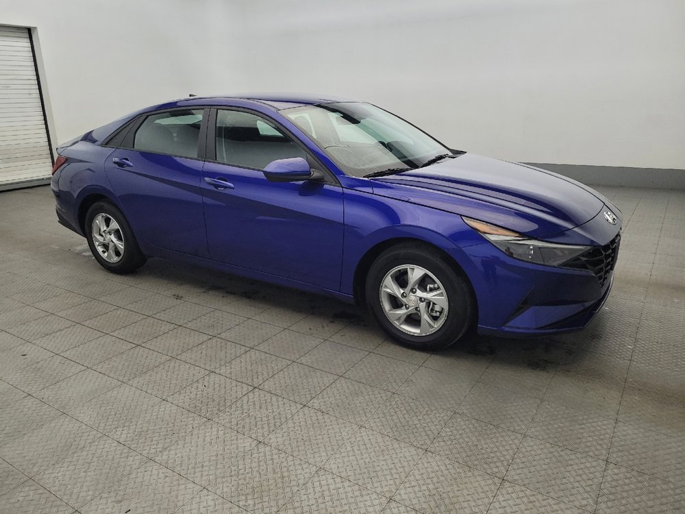 Used 2022 Hyundai Elantra SE image 11